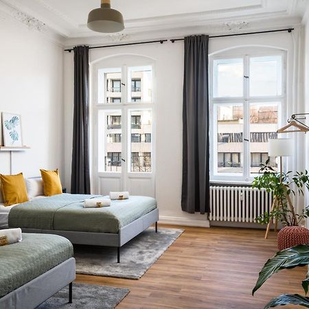 Riesiges Apartment Nahe Kudamm Sehr Schoener Altbau 123M2 Gross 12 Gaeste Berlin Exterior photo
