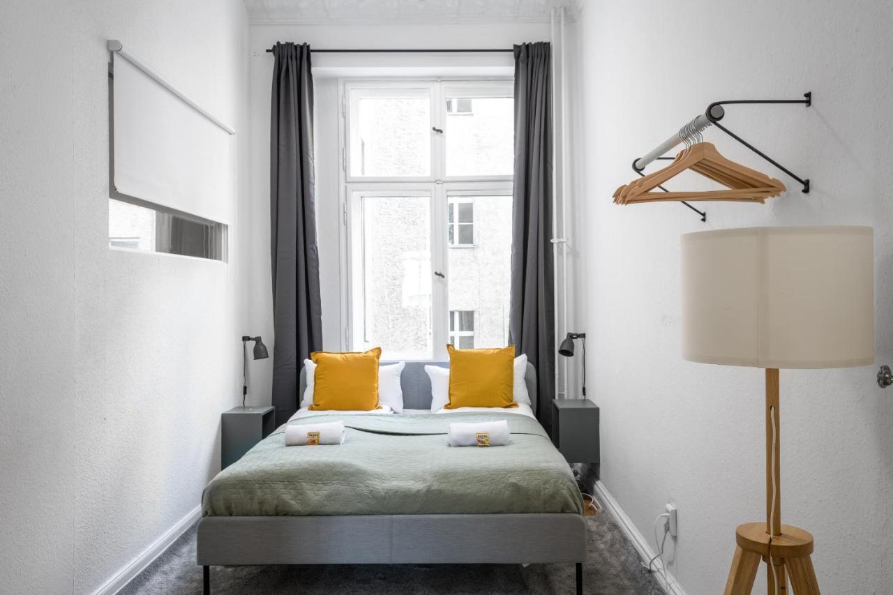 Riesiges Apartment Nahe Kudamm Sehr Schoener Altbau 123M2 Gross 12 Gaeste Berlin Exterior photo