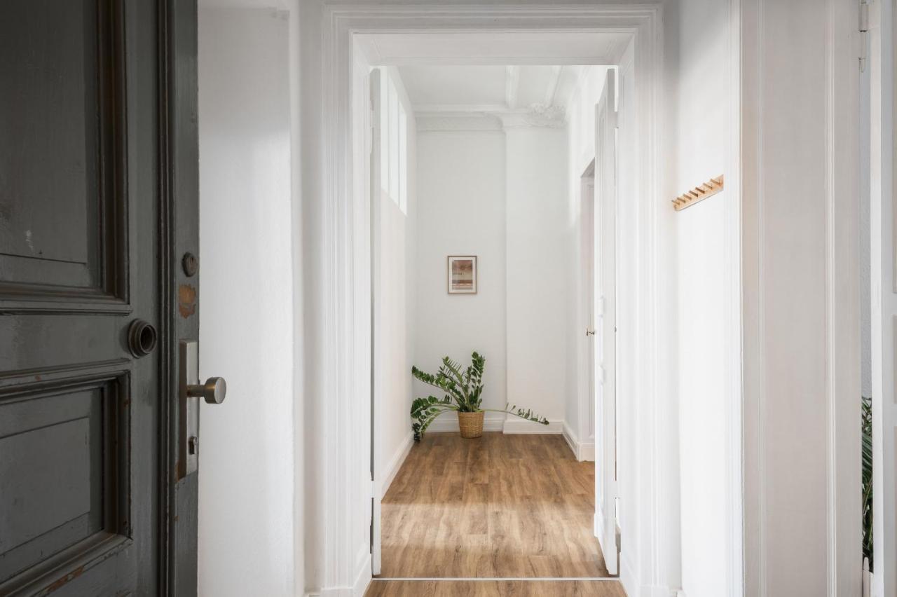 Riesiges Apartment Nahe Kudamm Sehr Schoener Altbau 123M2 Gross 12 Gaeste Berlin Exterior photo