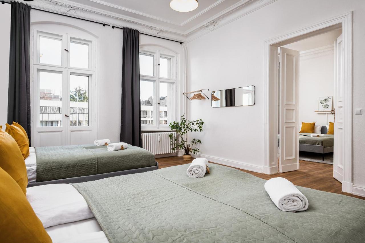 Riesiges Apartment Nahe Kudamm Sehr Schoener Altbau 123M2 Gross 12 Gaeste Berlin Exterior photo