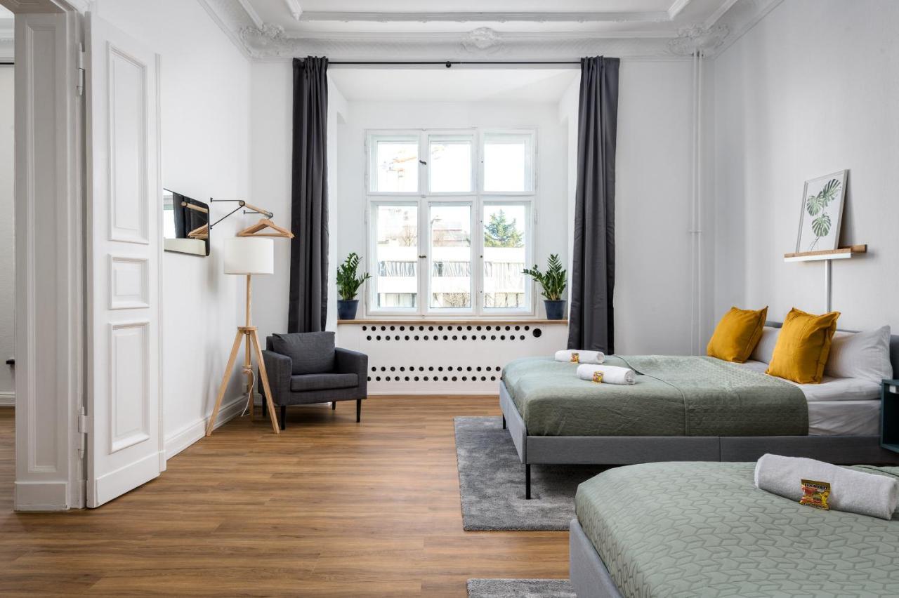 Riesiges Apartment Nahe Kudamm Sehr Schoener Altbau 123M2 Gross 12 Gaeste Berlin Exterior photo